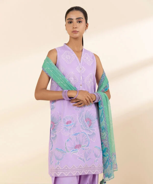 3 Piece - Embroidered Lawn Suit