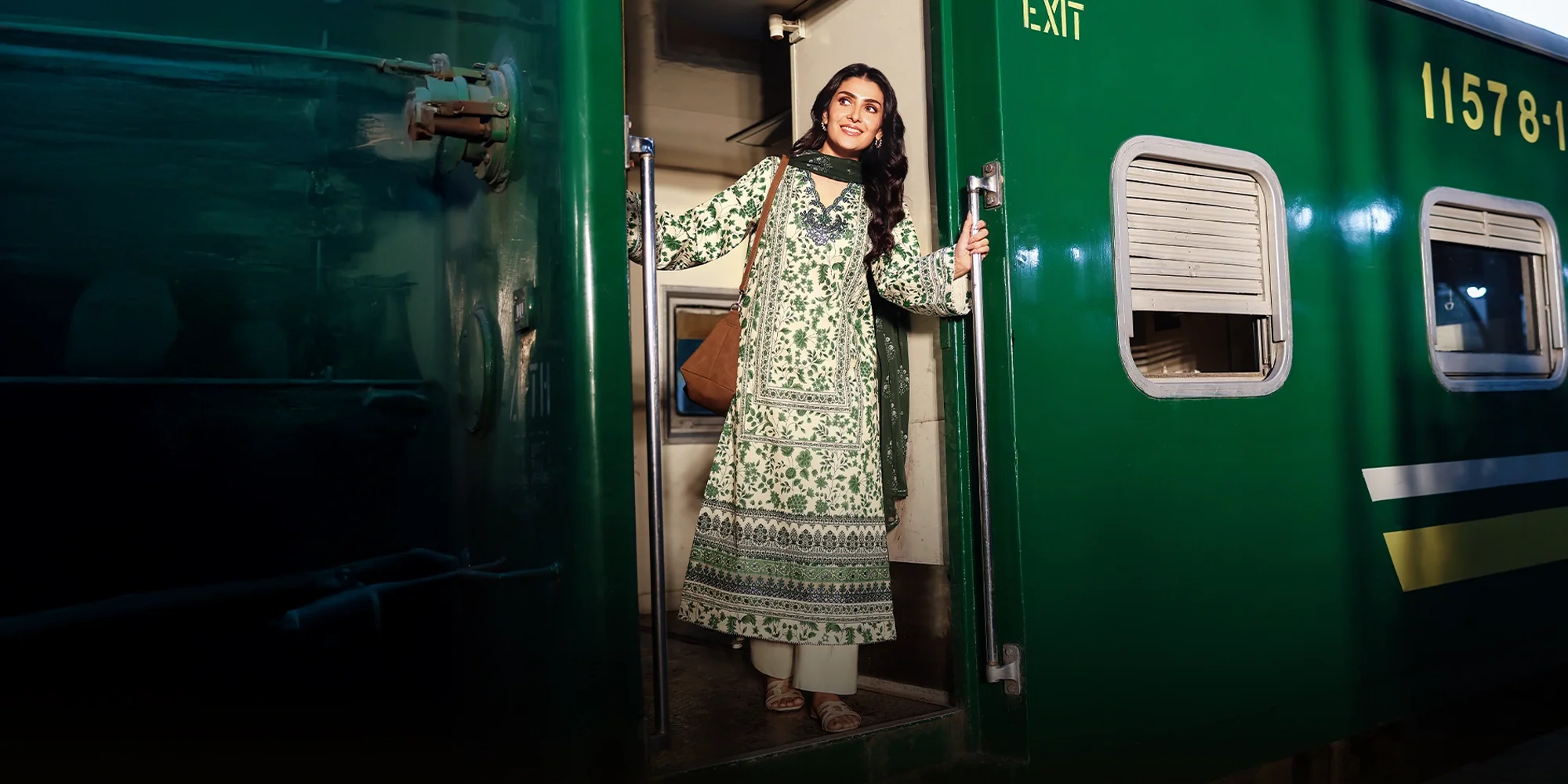 EID KI RANGEEN KAHANI